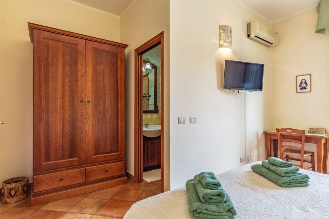Il Leccio Bed & Breakfast Tortolì Exterior foto